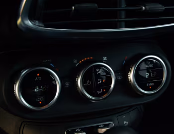 Interior Fiat (500X)ᴿᴱᴰ Hybrid (334) '2022