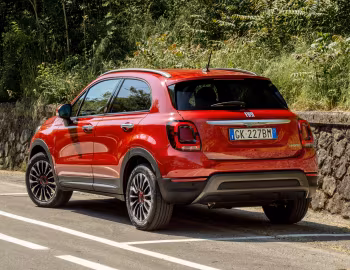 Fiat (500X)ᴿᴱᴰ Hybrid (334) '2022