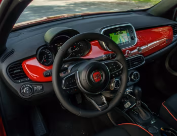 Interior Fiat (500X)ᴿᴱᴰ Hybrid (334) '2022
