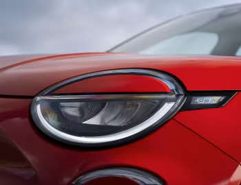 Fiat (600e)ᴿᴱᴰ [UK-spec] (365) '2024–25