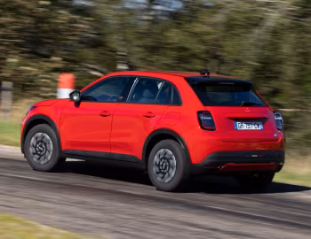 Fiat (600e)ᴿᴱᴰ [Worldwide] (365) '2023–25