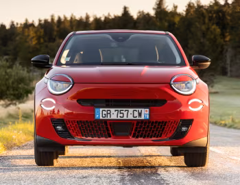 Fiat (600e)ᴿᴱᴰ [Worldwide] (365) '2023–25