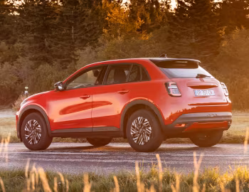 Fiat (600e)ᴿᴱᴰ [Worldwide] (365) '2023–25