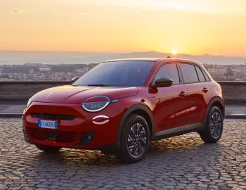 Fiat (600e)ᴿᴱᴰ [Worldwide] (365) '2023–25