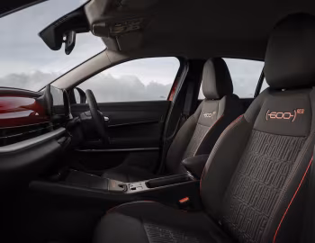 Interior Fiat (600e)ᴿᴱᴰ [UK-spec] (365) '2024–25