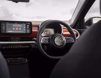 Interior Fiat (600e)ᴿᴱᴰ [UK-spec] (365) '2024–25