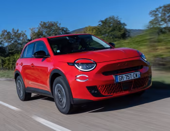 Fiat (600e)ᴿᴱᴰ [Worldwide] (365) '2023–25