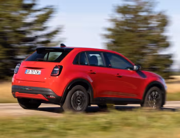 Fiat (600e)ᴿᴱᴰ [Worldwide] (365) '2023–25
