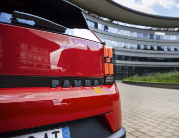 Fiat (Grande Panda)ᴿᴱᴰ Electric (328) '2025
