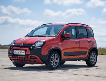 Fiat (Panda)ᴿᴱᴰ Hybrid (319) '2022–23