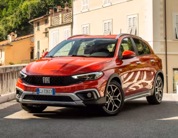 Fiat (Tipo)ᴿᴱᴰ Cross Hybrid (357) '2022–23