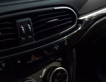 Interior Fiat (Tipo)ᴿᴱᴰ Cross Hybrid (357) '2022–23