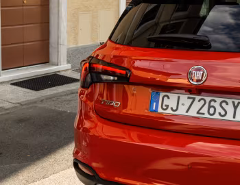 Fiat (Tipo)ᴿᴱᴰ Cross Hybrid (357) '2022–23