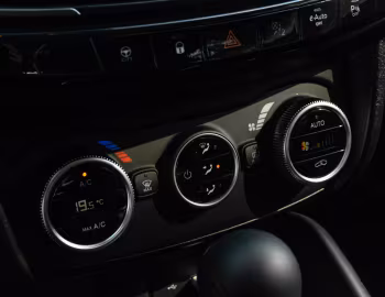 Interior Fiat (Tipo)ᴿᴱᴰ Cross Hybrid (357) '2022–23