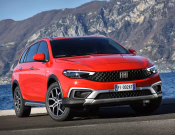 Fiat (Tipo)ᴿᴱᴰ Cross Station Wagon (357) '2022–23