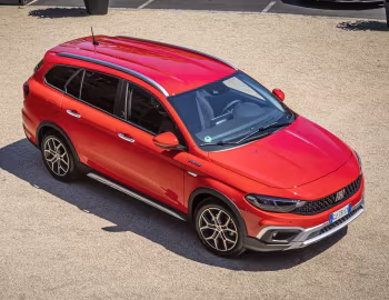 Fiat (Tipo)ᴿᴱᴰ Cross Station Wagon Hybrid (357) '2022–23