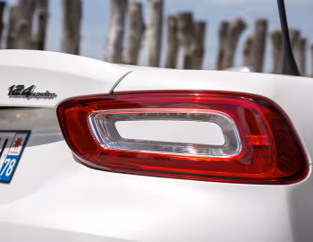 Fiat 124 Spider [Worldwide] (348) '2016–19