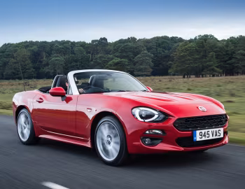 Fiat 124 Spider [UK-spec] (348) '2016–18
