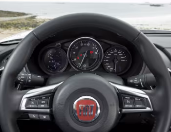 Tableau de bord Fiat 124 Spider [Worldwide] (348) '2016–19