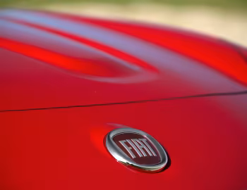 商标 Fiat 124 Spider [UK-spec] (348) '2016–18