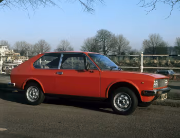 Fiat 128 3p Berlinetta [UK-spec] '1975–79