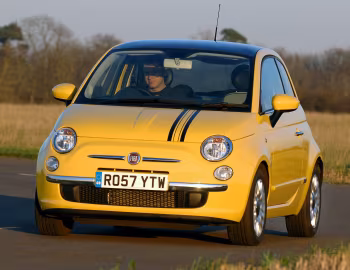 Fiat 500 Lounge [UK-spec] (312) '2008–15