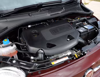 Bajo el capó Fiat 500 [UK-spec] (312) '2015–20