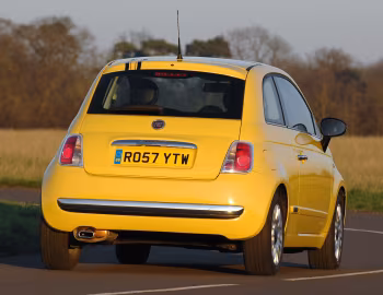 Fiat 500 Lounge [UK-spec] (312) '2008–15