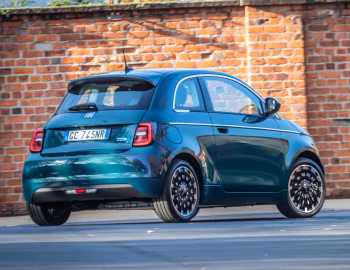 Fiat 500 [Worldwide] (332) '2020–pr.