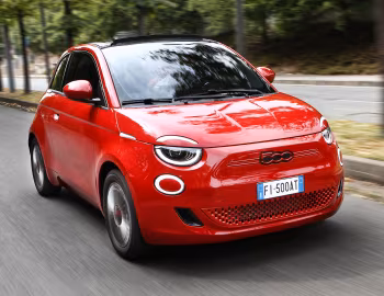 Fiat (500)ᴿᴱᴰ Cabrio (332) '2021–25