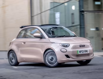 Fiat 500 Cabrio [UK-spec] (332) '2021–pr.