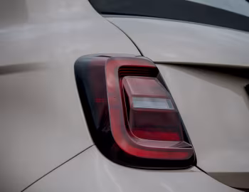 Fiat 500 Cabrio [UK-spec] (332) '2021–pr.
