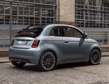Fiat 500 Cabrio [Worldwide] (332) '2020–pr.