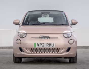 Fiat 500 Cabrio [UK-spec] (332) '2021–pr.