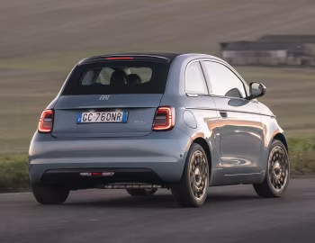 Fiat 500 Cabrio [Worldwide] (332) '2020–pr.