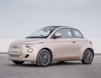 Fiat 500 Cabrio [UK-spec] (332) '2021–pr.