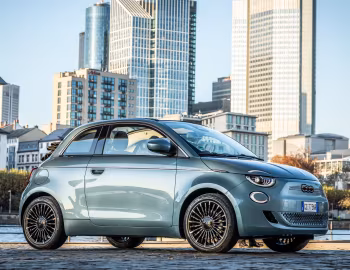Fiat 500 Cabrio [Worldwide] (332) '2020–pr.
