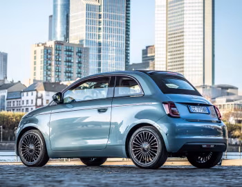 Fiat 500 Cabrio [Worldwide] (332) '2020–pr.