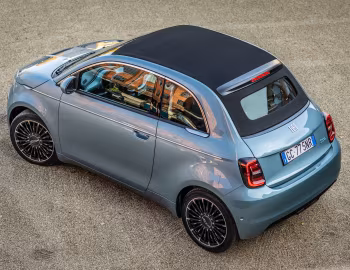 Fiat 500 Cabrio [Worldwide] (332) '2020–pr.