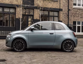 Fiat 500 Cabrio [Worldwide] (332) '2020–pr.
