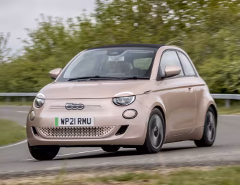 Fiat 500 Cabrio [UK-spec] (332) '2021–pr.