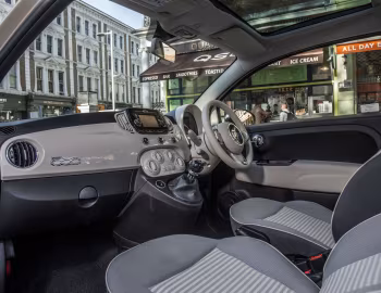 Intérieur Fiat 500 "Collezione" [UK-spec] (312) '2018