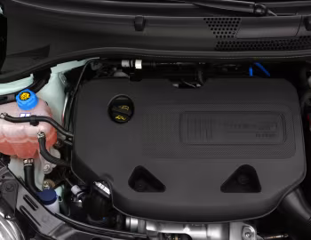 Bajo el capó Fiat 500 Cult '2014–15