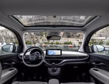 Interior Fiat 500 Hybrid 3+1 La Prima (332) '2026