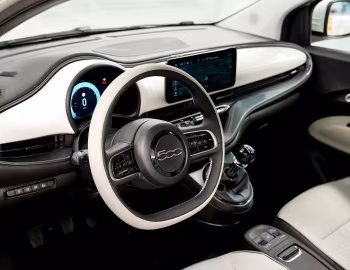 Interior Fiat 500 Hybrid Cabrio (332) '2025–pr.