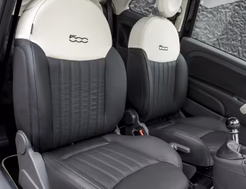 Intérieur Fiat 500 "La Petite Robe Noire" by Guerlain [France] '2014
