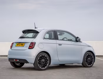 Fiat 500 la Prima [UK-spec] (332) '2021–pr.