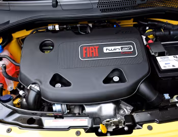 Bajo el capó Fiat 500 TwinAir Plus [Australia] '2012