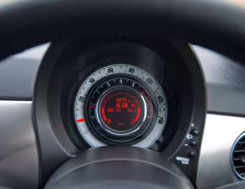 仪表台 Fiat 500 TwinAir Plus [UK-spec] '2011–12