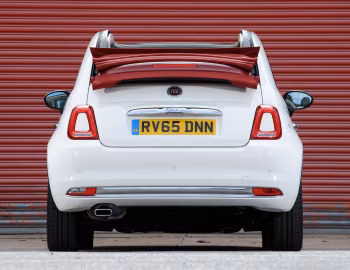 Fiat 500C Lounge [UK-spec] (312) '2015–20